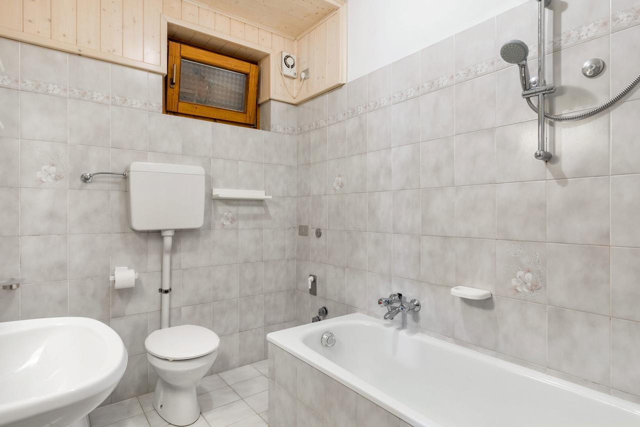 Appartamenti Residenza Pineta Molveno Exteriör bild