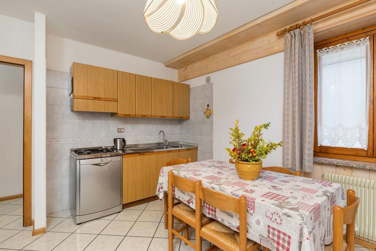 Appartamenti Residenza Pineta Molveno Exteriör bild