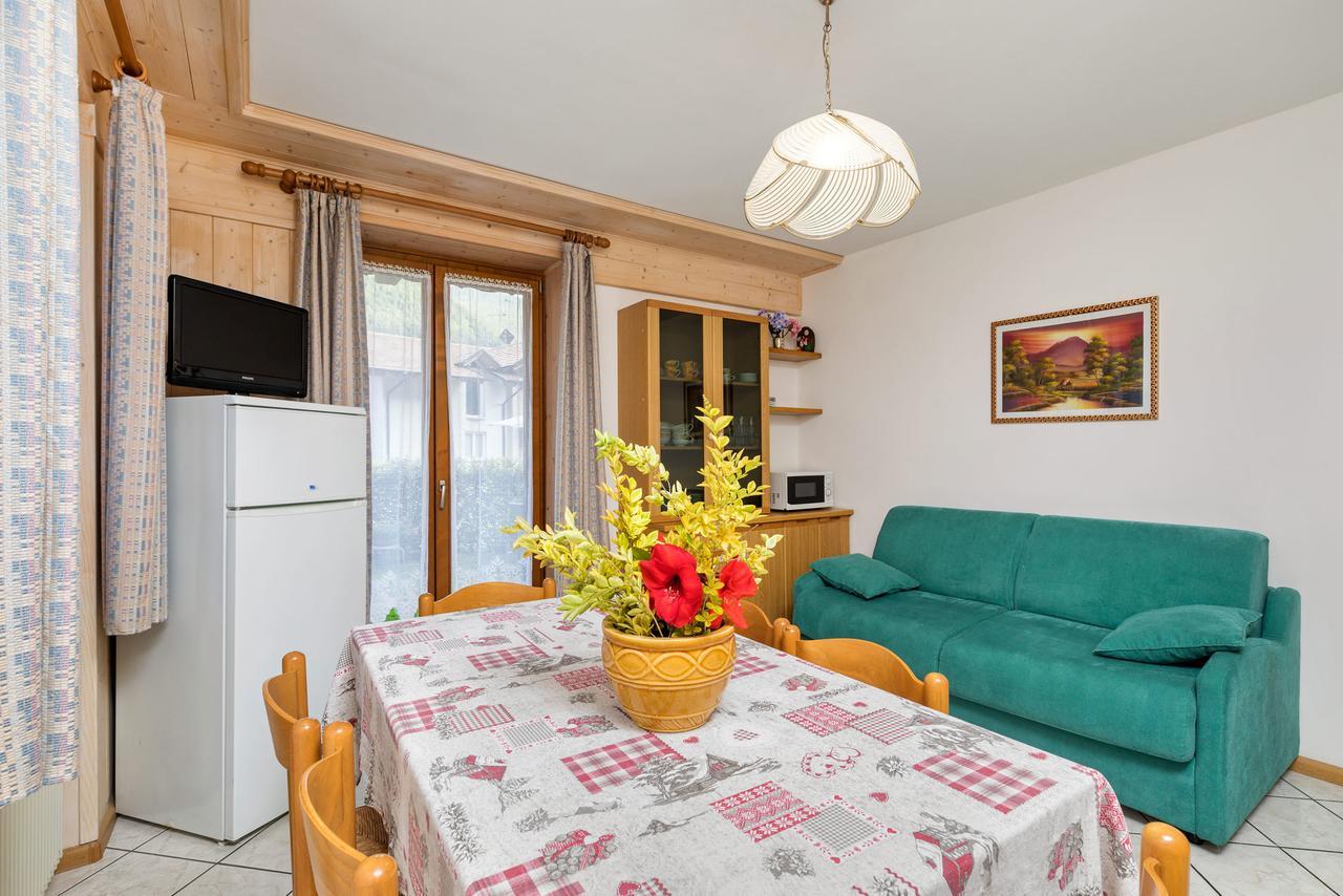 Appartamenti Residenza Pineta Molveno Exteriör bild