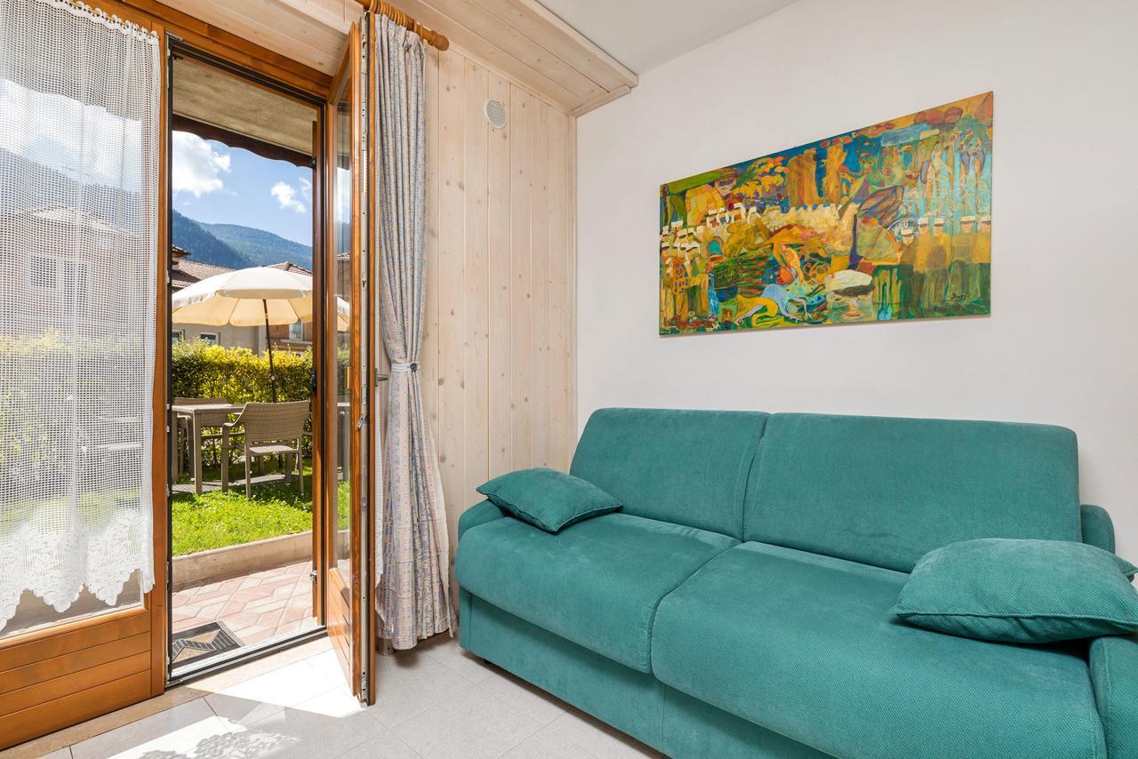 Appartamenti Residenza Pineta Molveno Exteriör bild