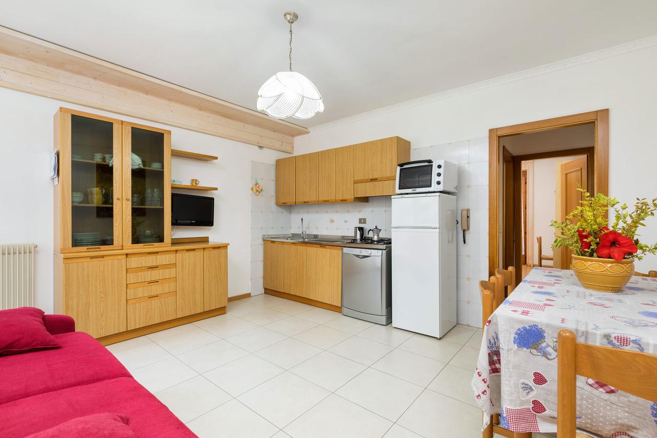Appartamenti Residenza Pineta Molveno Exteriör bild